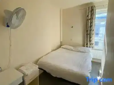Earls Court - 31