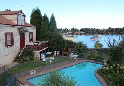 Waterfront Lodge Motel - 14