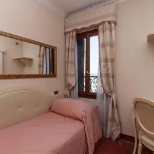 Riviera - 28
