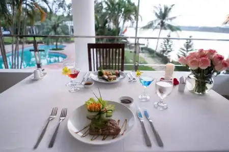 Century Riverside Hue - 12