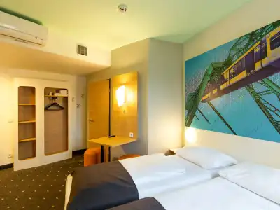 B&B Wuppertal City-Süd - 4