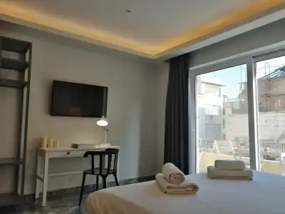 24K Athena Suites - 37