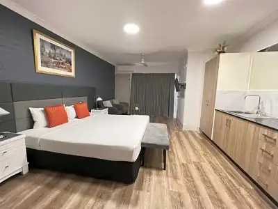 Benson Court Motel - 80