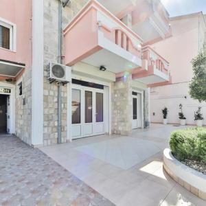 Garni Koral - 33
