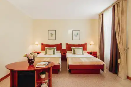 Grand Union Eurostars - 3