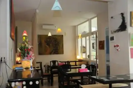 Hue Nino - 1