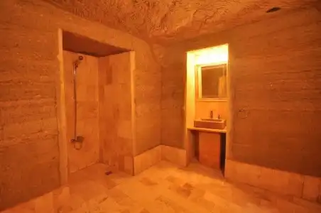 Kayatas Cave Suites - 12