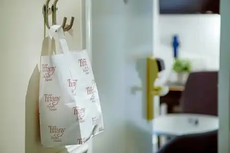 Tiffany - 34