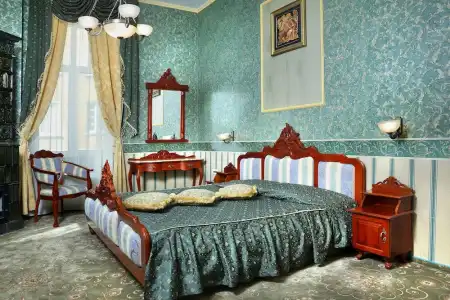 Anna Palace - 101