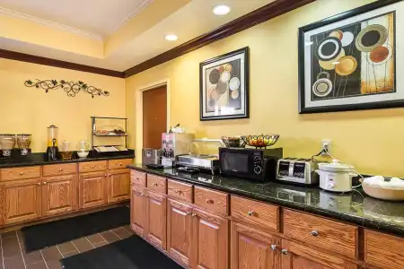Econo Lodge Inn & Suites Little Rock SW - 20