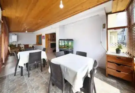 Adali Hostel Pansi̇yon - 16