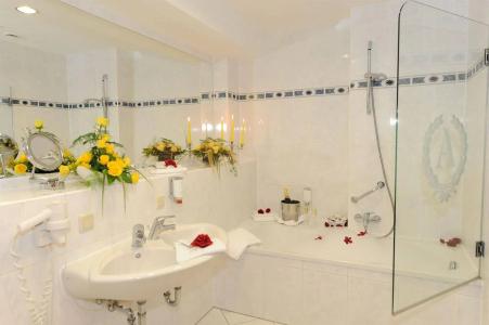 Rugard Thermal Strandhotel - 27