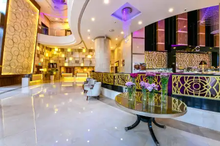 Best Plaza West Bay - 26