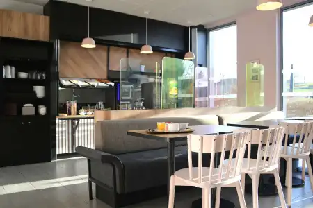 B&B Reims Bezannes - 34