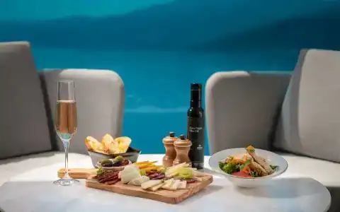Hilton Rijeka Costabella Beach Resort & Spa - 11