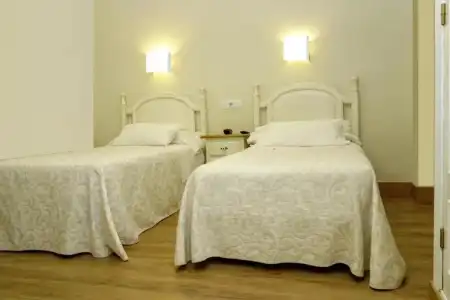 Hostal Toledo - 84