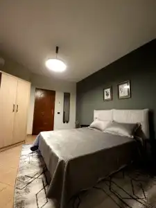 Oda Tirana - 132