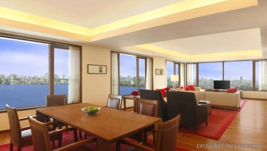 Trident, Nariman Point, Mumbai - 35
