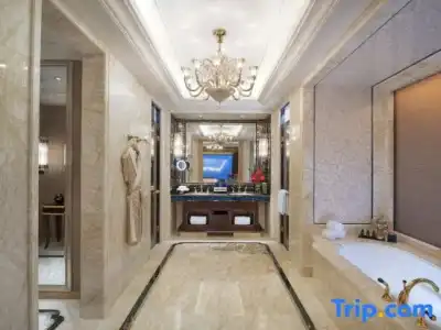 Wanda Reign Wuhan - 137