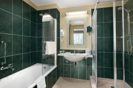Hilton Garden Inn Rome Airport - 12