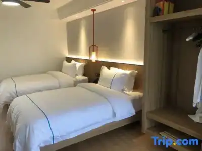 Tropic Towers Apartments - 54