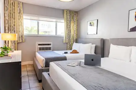 Beachside All Suites - 7