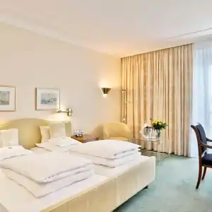 Bayerischer Hof - 33