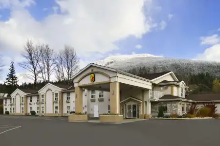 Revelstoke Lodge - 9