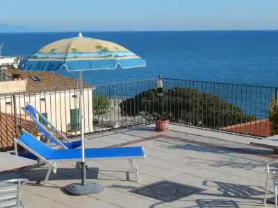 Riviera B&B Rooms and Apartament SEA-VIEW - 18