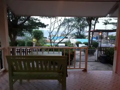 Insook Ko Larn Guesthouse - 11