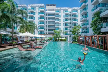 Fishermen's Harbour Urban Resort - 9
