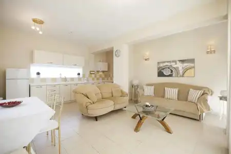 Sunny Hill Studios - 141