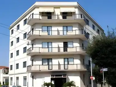 Astoria - 12