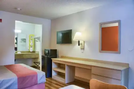 Motel 6 Seattle, WA - South - 49