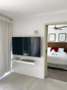 Noosa Parade Holiday Inn - 99