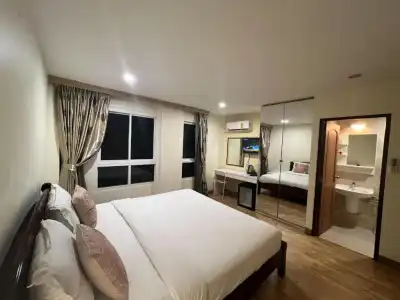 V Check Inn Sukhumvit 22 - 130