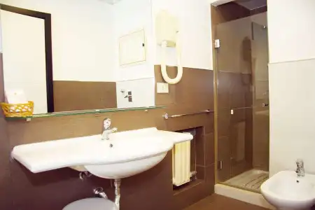 Marbela Apartments & Suites - 39