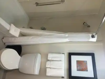 Hampton Inn by Hilton Los Angeles Airport - 51