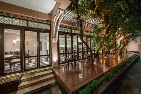 La Petite Salil Sukhumvit 8 - 45