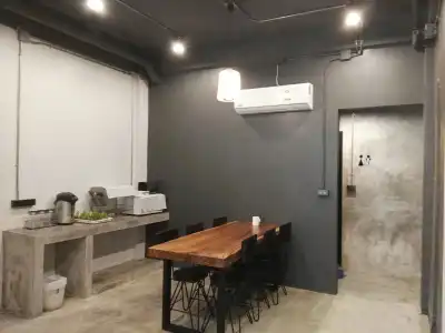 Ekanek Hostel Bangkok - Adults Only - 11