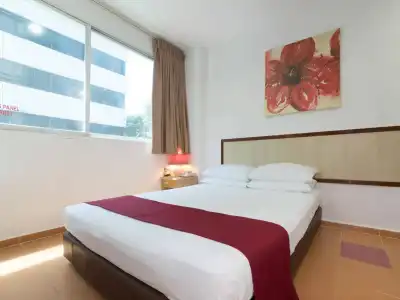 Tai Hoe - 25