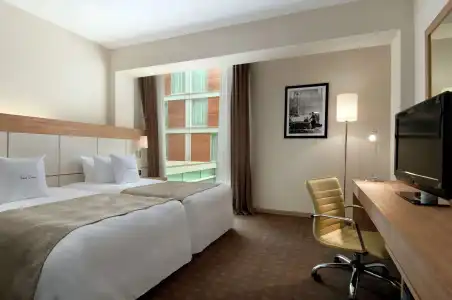 DoubleTree by Hilton Milan - 6