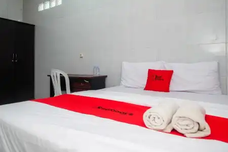 RedDoorz Near Danurejan Malioboro - 18