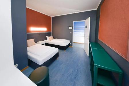 Old Town Hostel - 40