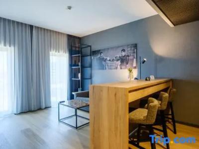 mk | tirana - 43