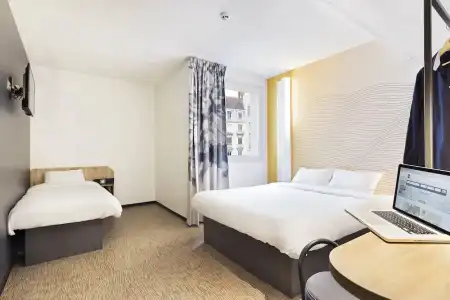 B&B Reims Bezannes - 53