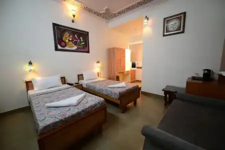 Chitra Katha - A Story Per Stay - 158