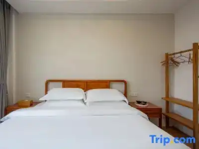 Mayfair Plaza Motel - 89