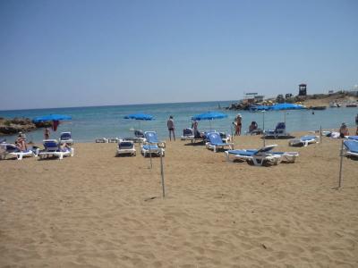 Penelope Beach Apts - 16