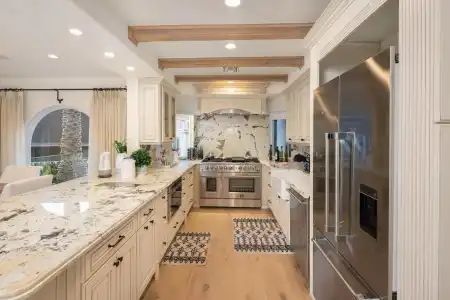 The Stradella Court Mansion - 19